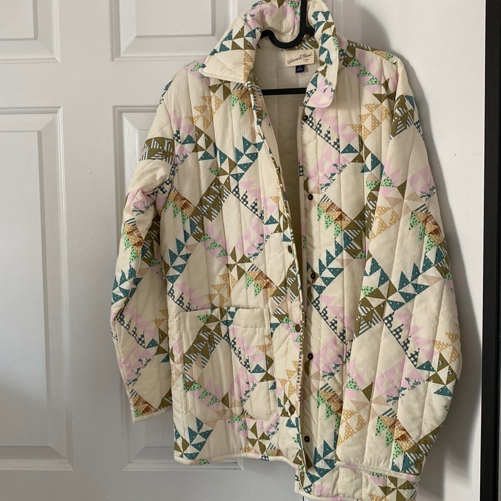 Universal thread quilted jacket